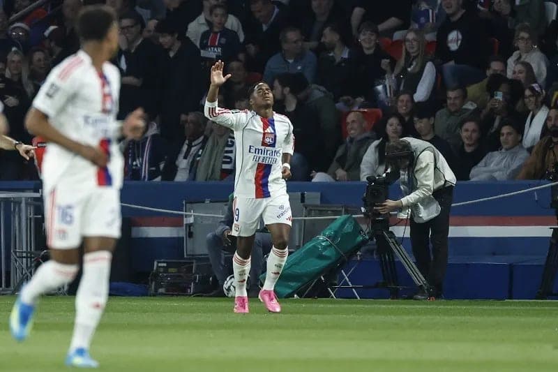 Endrick volta ao Real Madrid após fim da Ligue 1 para se preparar para a Copa